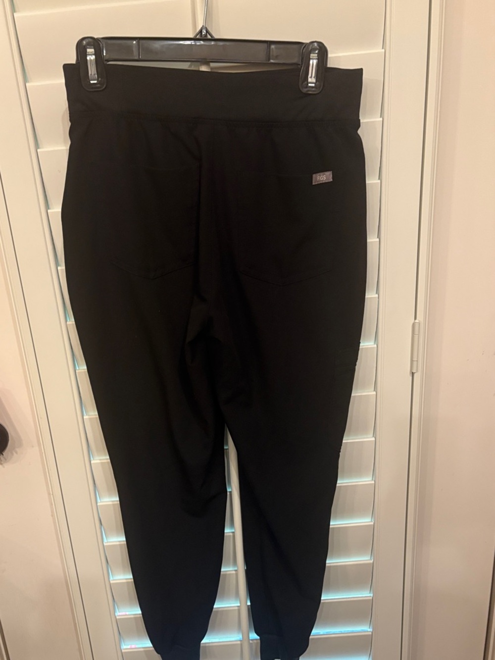 Figs Scrub Joggers with Gray Drawstring - Picture 10 of 10